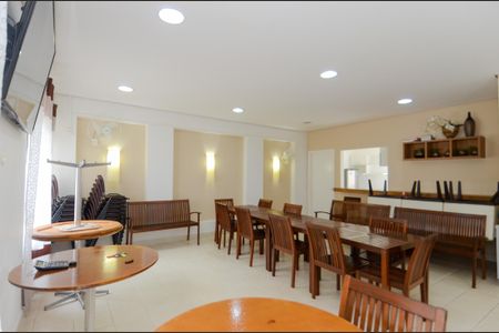 Apartamento à venda com 49m², 2 quartos e 1 vaga Apartamento à venda com 49m², 2 quartos e 1 vagaÁrea comum - Salão de festas