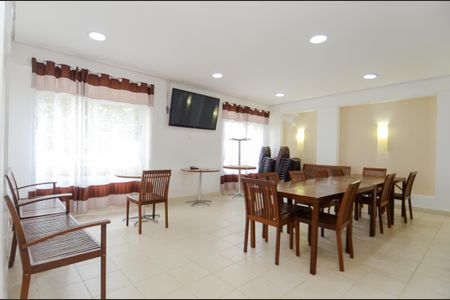 Apartamento à venda com 49m², 2 quartos e 1 vaga Apartamento à venda com 49m², 2 quartos e 1 vagaÁrea comum - Salão de festas