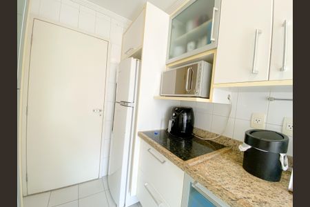 Apartamento à venda com 107m², 3 quartos e 2 vagasCozinha