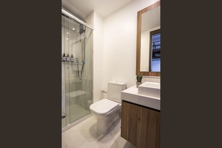 Banheiro  de apartamento para alugar com 1 quarto, 25m² em Vila Mariana, São Paulo