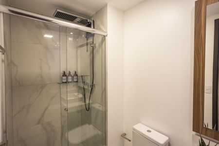 Banheiro  de apartamento para alugar com 1 quarto, 25m² em Vila Mariana, São Paulo