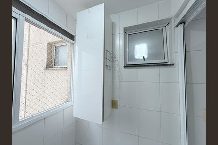 Apartamento para alugar com 64m², 3 quartos e 1 vagaÁrea de Serviço