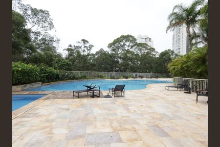 Apartamento à venda com 223m², 3 quartos e 4 vagasÁrea comum - Piscina