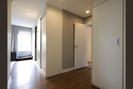 Apartamento à venda com 223m², 3 quartos e 4 vagasCloset da suíte 3