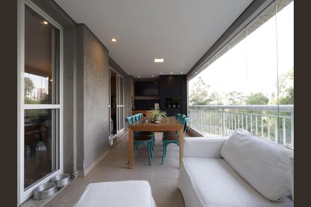 Apartamento à venda com 223m², 3 quartos e 4 vagasVaranda gourmet