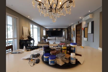 Apartamento à venda com 223m², 3 quartos e 4 vagasSala