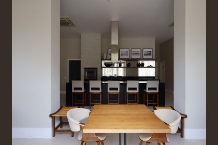 Apartamento à venda com 223m², 3 quartos e 4 vagasÁrea comum - Salão de festas