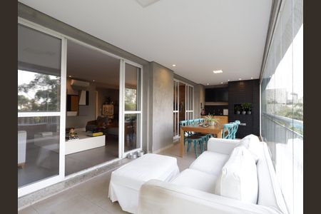 Apartamento à venda com 223m², 3 quartos e 4 vagasVaranda gourmet