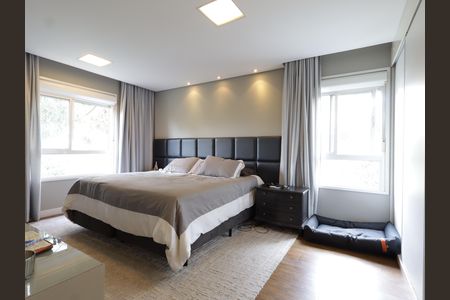 Apartamento à venda com 223m², 3 quartos e 4 vagasSuíte 3