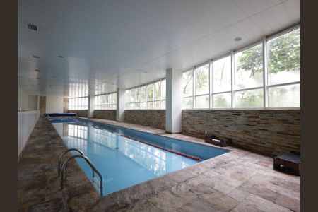 Apartamento à venda com 223m², 3 quartos e 4 vagasPiscina Coberta