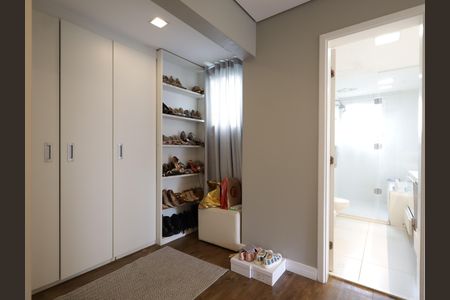 Apartamento à venda com 223m², 3 quartos e 4 vagasCloset da suíte 3