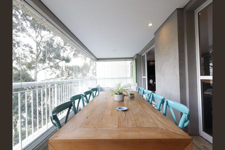 Apartamento à venda com 223m², 3 quartos e 4 vagasVaranda gourmet