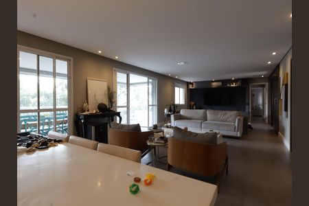 Apartamento à venda com 223m², 3 quartos e 4 vagasSala