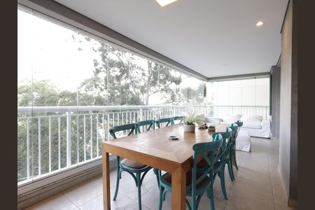 Apartamento à venda com 223m², 3 quartos e 4 vagasVaranda gourmet