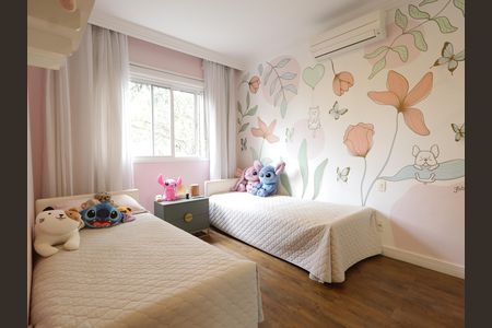 Apartamento à venda com 223m², 3 quartos e 4 vagasSuíte 2