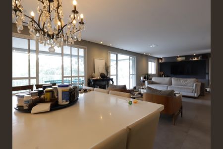 Apartamento à venda com 223m², 3 quartos e 4 vagasSala