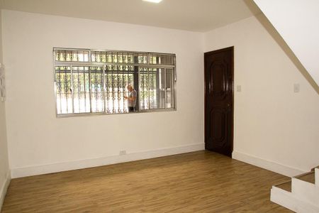 Casa à venda com 120m², 3 quartos e 2 vagasSala