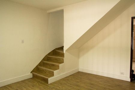 SAla de casa à venda com 3 quartos, 120m² em Vila Celeste, São Paulo