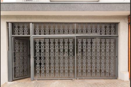 Casa à venda com 120m², 3 quartos e 2 vagasFachada