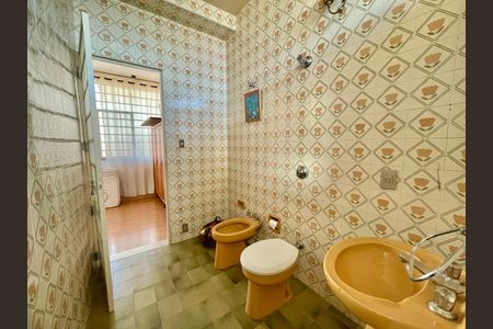 Casa à venda com 480m², 5 quartos e 2 vagas
