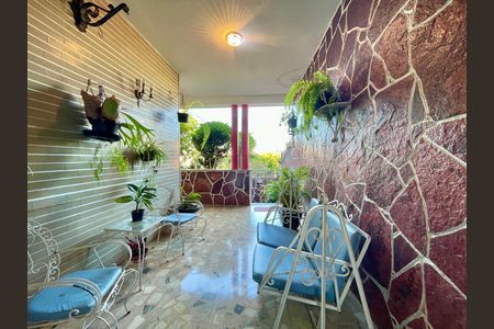 Casa à venda com 480m², 5 quartos e 2 vagas