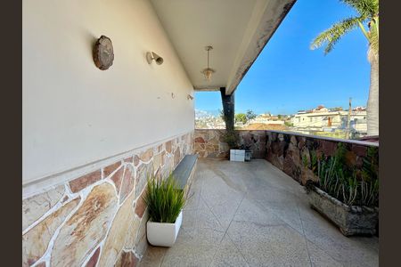 Casa à venda com 5 quartos, 480m² em Santa Tereza, Belo Horizonte