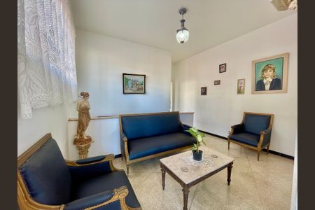 Casa à venda com 5 quartos, 480m² em Santa Tereza, Belo Horizonte