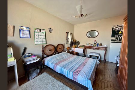 Casa à venda com 480m², 5 quartos e 2 vagas