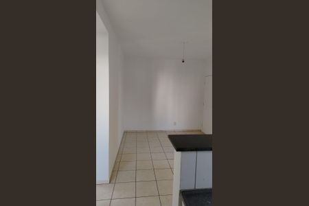 Sala de apartamento para alugar com 2 quartos, 45m² em Shopping Park, Uberlândia