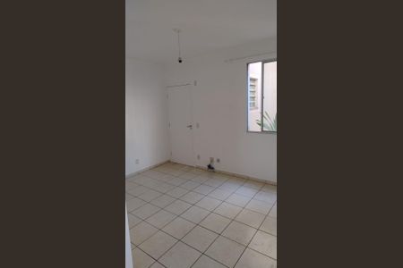 Sala de apartamento para alugar com 2 quartos, 45m² em Shopping Park, Uberlândia