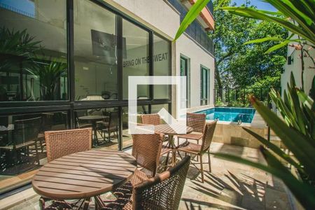 Apartamento para alugar com 29m², 1 quarto e sem vaga Apartamento para alugar com 29m², 1 quarto e sem vagaÁrea comum - Piscina
