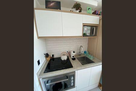 Cozinha de apartamento para alugar com 1 quarto, 29m² em Chácara Inglesa, São Paulo