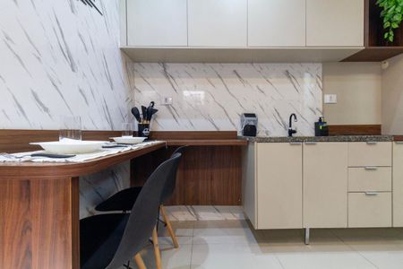 Apartamento para alugar com 32m², 1 quarto e sem vagaSala e Cozinha