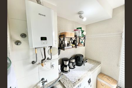 Apartamento à venda com 42m², 2 quartos e 1 vaga Apartamento à venda com 42m², 2 quartos e 1 vagaÁrea de Serviço