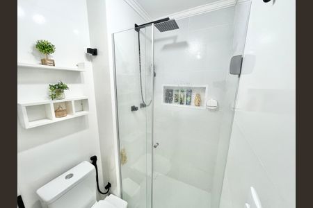 Apartamento à venda com 42m², 2 quartos e 1 vaga Apartamento à venda com 42m², 2 quartos e 1 vagaBanheiro