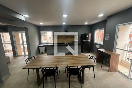 Apartamento à venda com 42m², 2 quartos e 1 vaga Apartamento à venda com 42m², 2 quartos e 1 vagaÁrea comum - Salão de festas