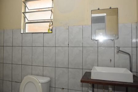 Casa para alugar com 100m², 2 quartos e 1 vagaBanheiro da Suíte