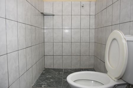 Casa para alugar com 100m², 2 quartos e 1 vagaBanheiro da Suíte