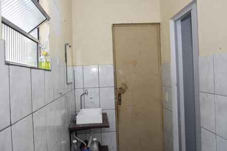 Casa para alugar com 100m², 2 quartos e 1 vagaBanheiro da Suíte