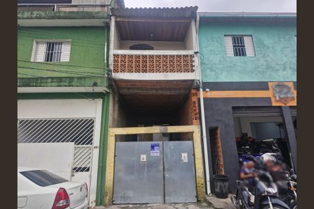 Casa para alugar com 100m², 2 quartos e 1 vagaFachada