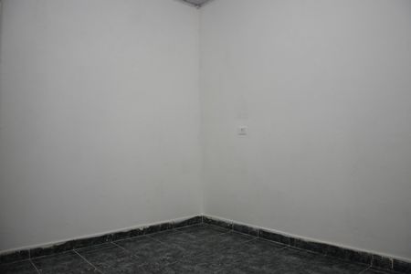 Quarto Suíte de casa para alugar com 2 quartos, 100m² em Jardim Santo Eduardo, Embu das Artes