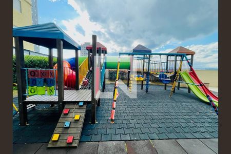 Apartamento para alugar com 76m², 3 quartos e 1 vagaÁrea comum - Playground