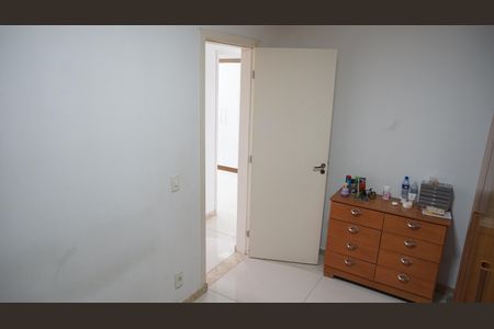 Apartamento para alugar com 76m², 3 quartos e 1 vagaQuarto 2