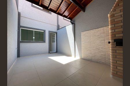 Casa à venda com 3 quartos, 140m² em Parque Sao Domingos, São Paulo