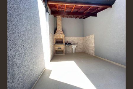 Casa à venda com 3 quartos, 140m² em Parque Sao Domingos, São Paulo