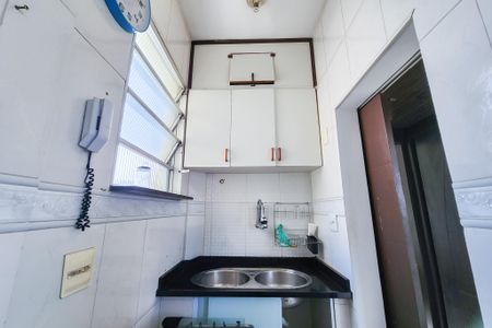 Apartamento para alugar com 55m², 2 quartos e sem vagaCozinha 