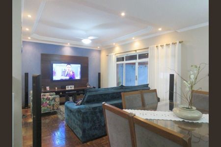 Casa à venda com 3 quartos, 350m² em Vila Picinin, São Paulo