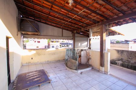 Casa para alugar com 90m², 2 quartos e sem vagaTerraço