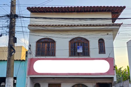 Casa para alugar com 90m², 2 quartos e sem vagaFachada + placa
