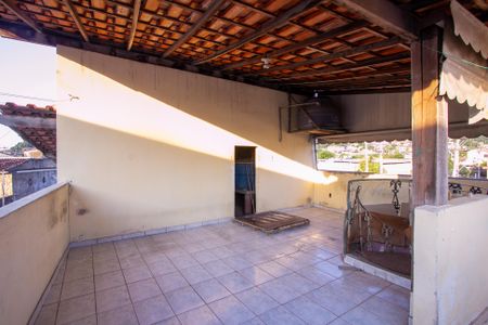 Casa para alugar com 90m², 2 quartos e sem vagaTerraço